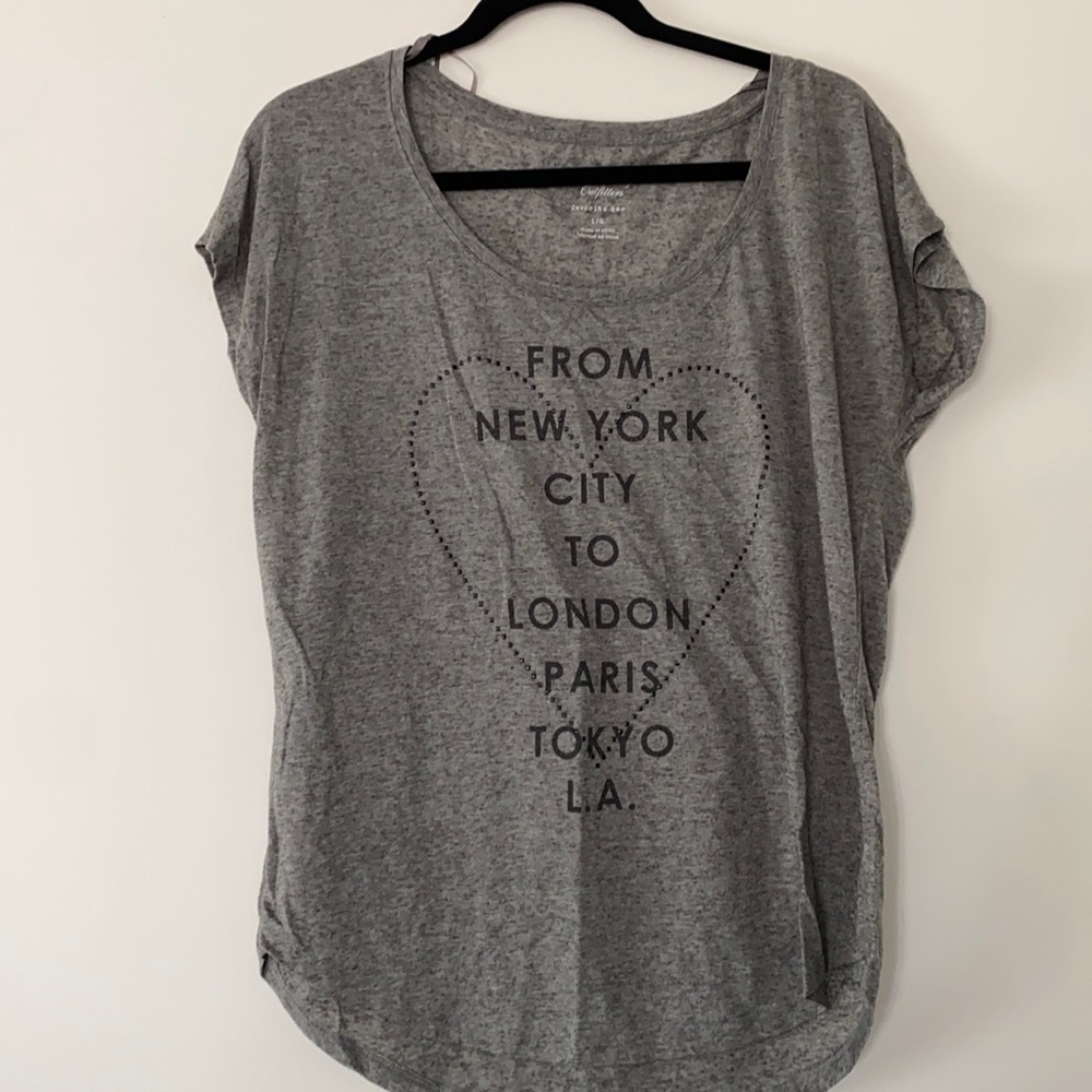 American Eagle Grey Cities T-shirt (L)